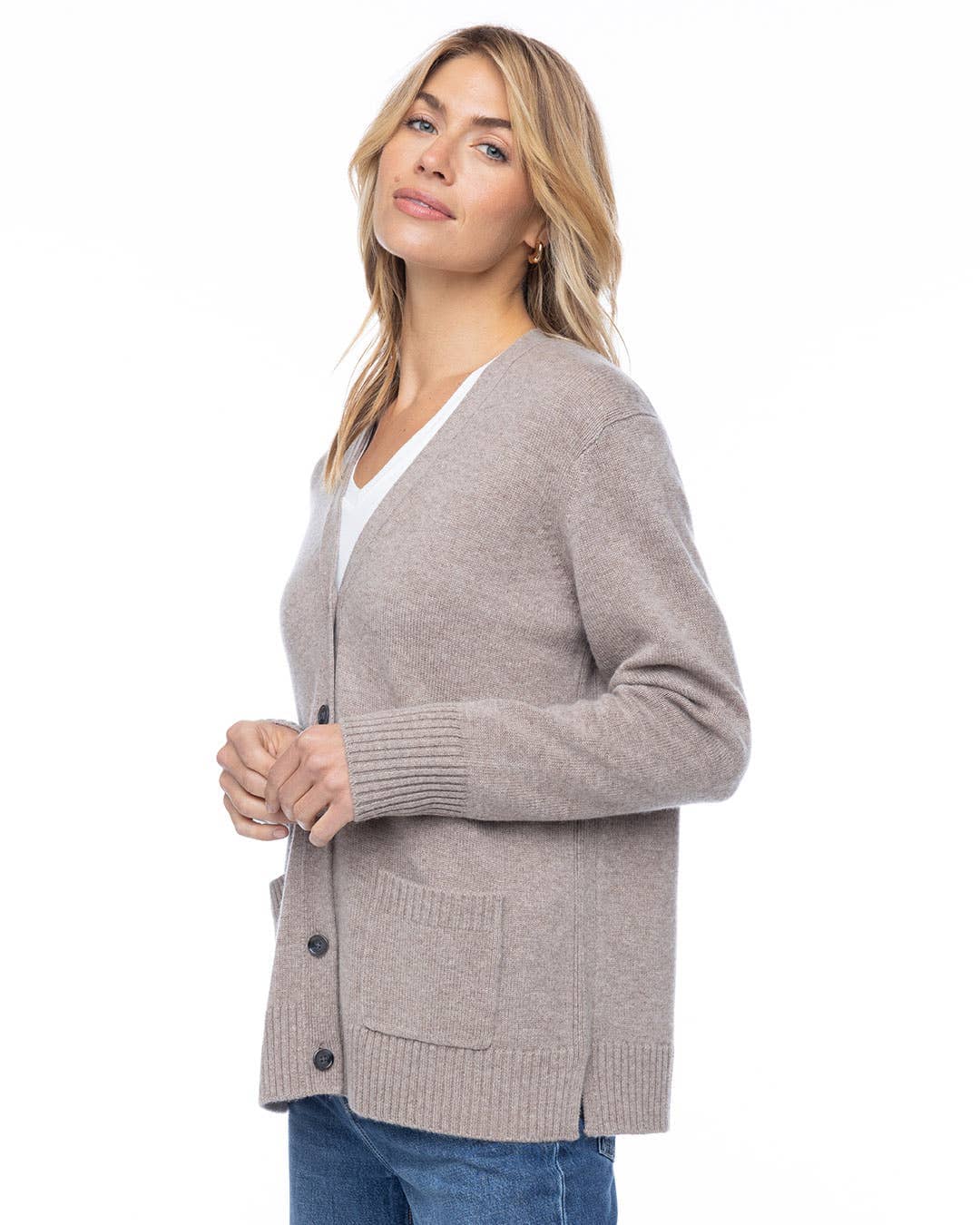 Classic Boyfriend Cardigan: Vintage Khaki / S Pura Cashmere 