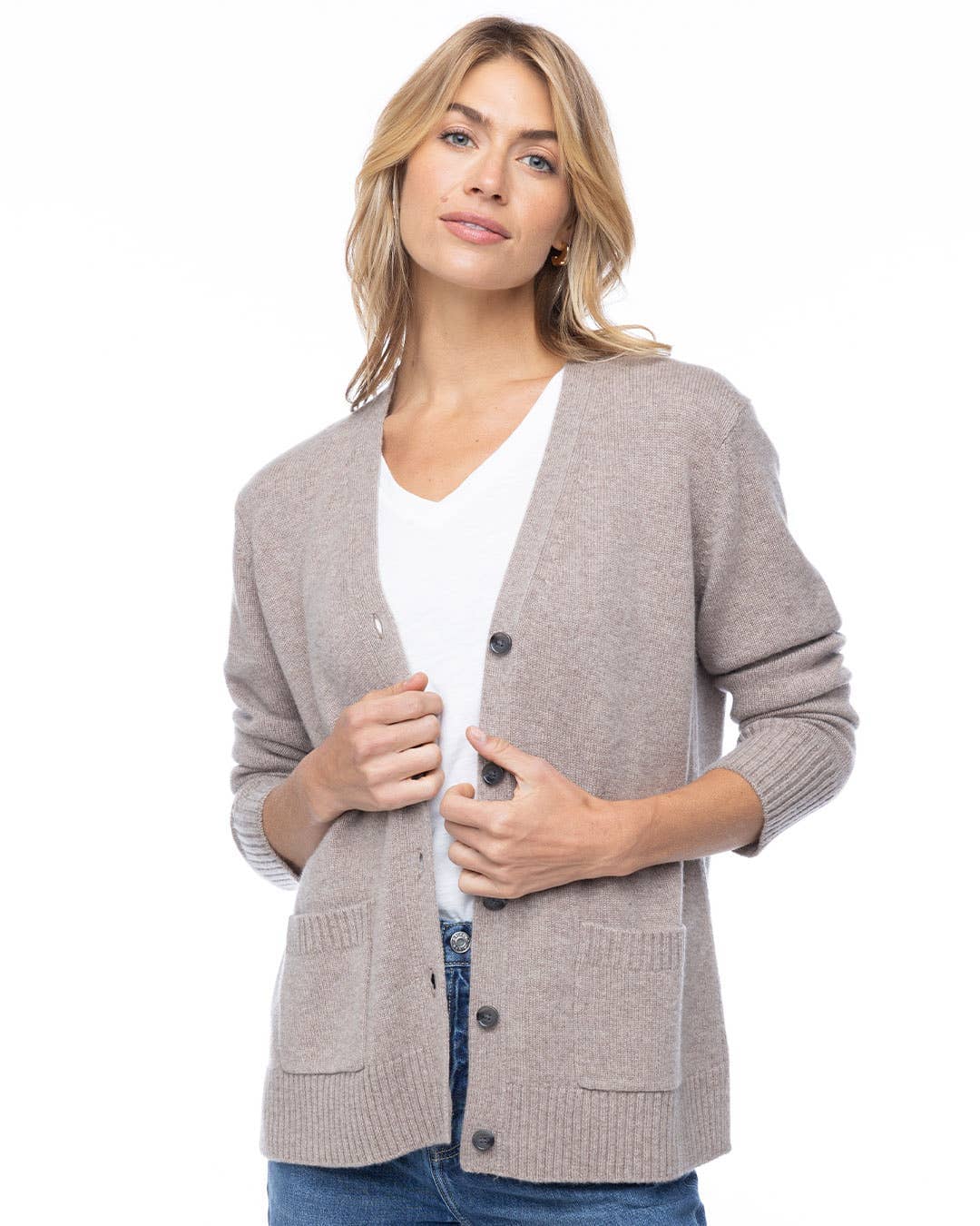 Classic Boyfriend Cardigan: Vintage Khaki / S Pura Cashmere 